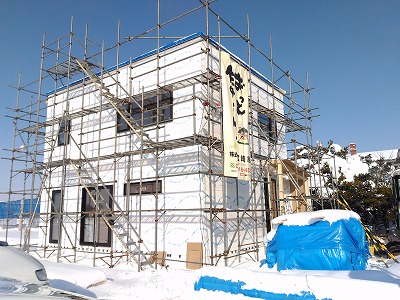 サッシ取り付け（旭川近郊の工務店ならミヤザキホーム）