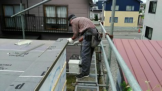 屋根板金(旭川近郊の工務店ならミヤザキホーム）