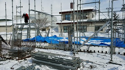 足場組立（旭川近郊の工務店ならミヤザキホーム）