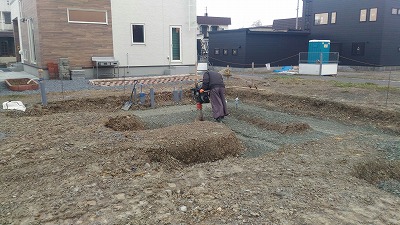 砂利入れ（旭川近郊の工務店ならミヤザキホーム）