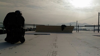 屋根上断熱材取付（旭川近郊の工務店ならミヤザキホーム）