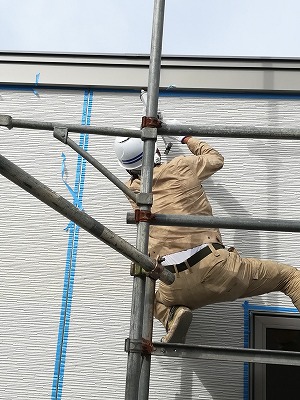 コーキング施工（旭川近郊の工務店ならミヤザキホーム）