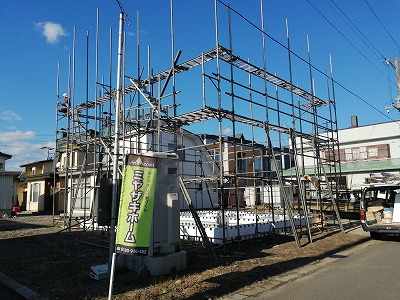 足場組み（旭川近郊の工務店ならミヤザキホーム）